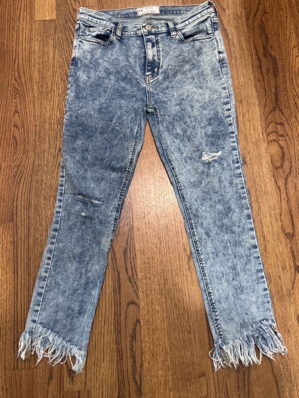 Free People Skinny Frayed Distressed Acid Wash Denim Jeans